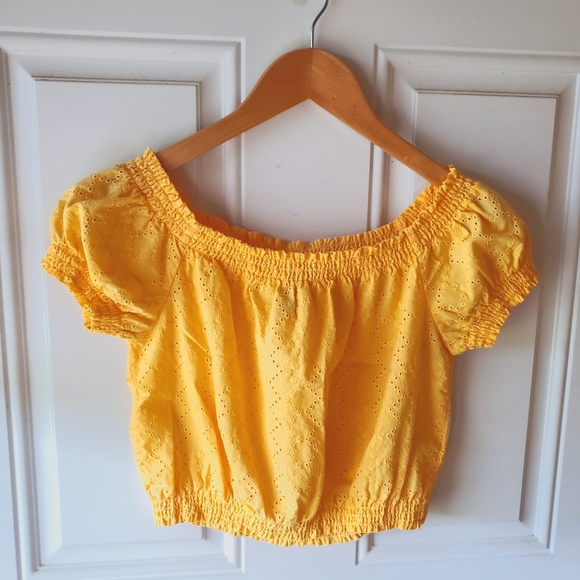 Divided Tops - Women's Yellow Crop Top,  sz 4